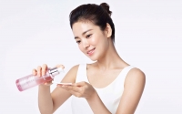 Hướng dẫn cách chăm sóc da mặt buổi sáng