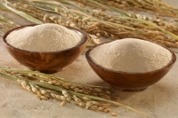 Công dụng làm đẹp không ngờ từ cám gạo