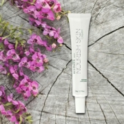 Tác dụng kì diệu của kem dưỡng ẩm , trắng da và ngừa lão hóa Nourish Skin Cream