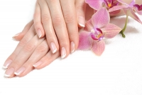 Đôi tay mịn màng , xinh xắn với kem massage tay
