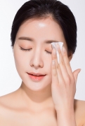 Dầu oliu và cách tẩy trang hiệu quả an toàn