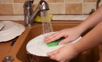 Nước rửa bát từ thiên nhiên, an toàn cho cả gia đình bạn
