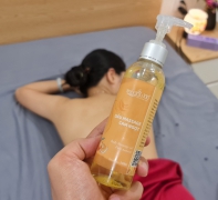 DẦU MASSAGE BODY - THƯ GIÃN VÀ LÀM ĐẸP TẠI NHÀ ĐƠN GIẢN, HIỆU QUẢ NHƯ SPA