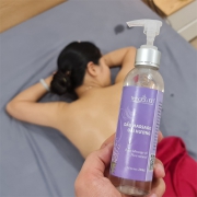 Dầu massage oải hương hãng Tinh Dầu 100 và những điều ít người biết