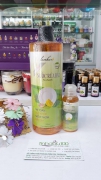 Đánh bật vết dầu mỡ, trả lại bề mặt sáng bóng cho chén đĩa với nước rửa bát sả chanh hoàn toàn từ thiên nhiên