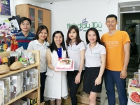 Chúc mừng sinh nhật chị cả - CEO của Tinhdau100 - Mrs Liên Tinh Dầu