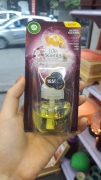 Khi dùng hết tinh dầu hay hỏng phích cắm của bộ tinh dầu cắm điện Airwick thì phải làm sao???